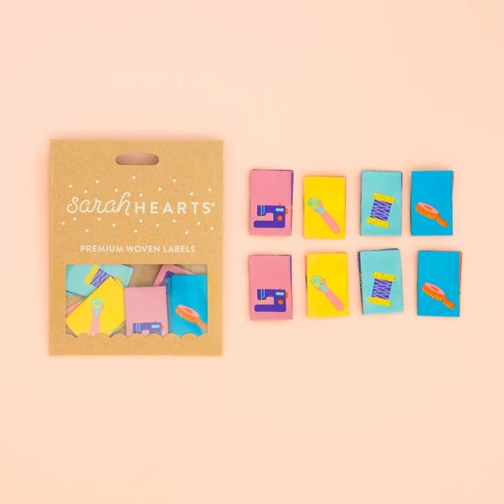 Nähutensilien Labels - Sarah Hearts Sewing Notions & Tools Webetiketten - Premium Woven Labels - Tied With A Ribbon Limited Edition 1 Nähutensilien Labels - Sarah Hearts Sewing Notions & Tools Webetiketten - Premium Woven Labels - Tied With A Ribbon Limited Edition